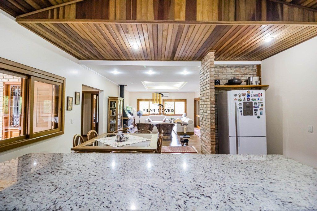 Sítio para Venda - 25000m², 0 dormitórios, Lomba do Pinheiro