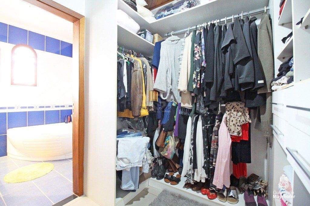 Casa para Venda - 151.36m², 3 dormitórios, sendo 1 suites, 2 vagas - Partenon