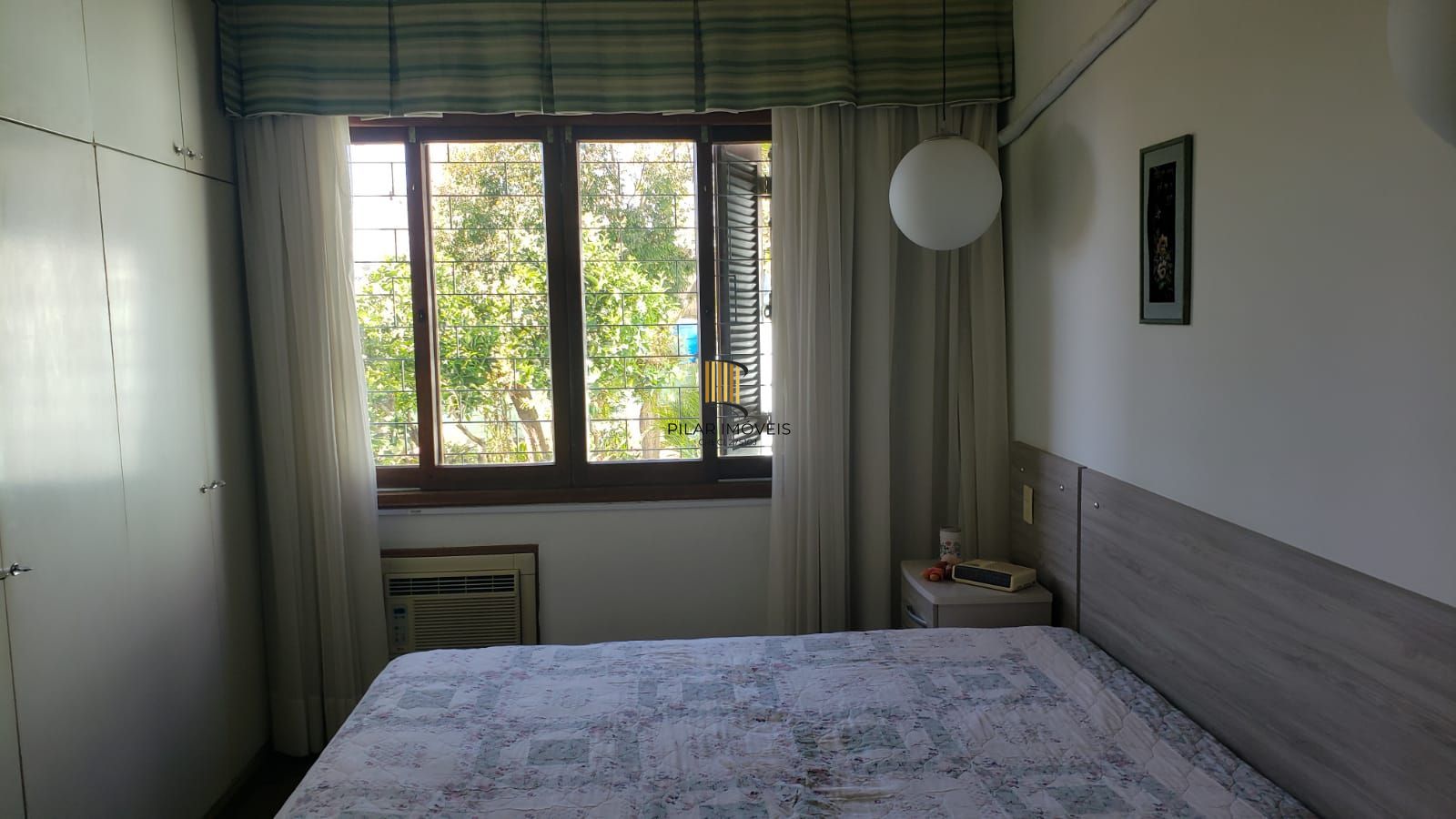 Casa 5 dormitórios no bairro Teresópolis