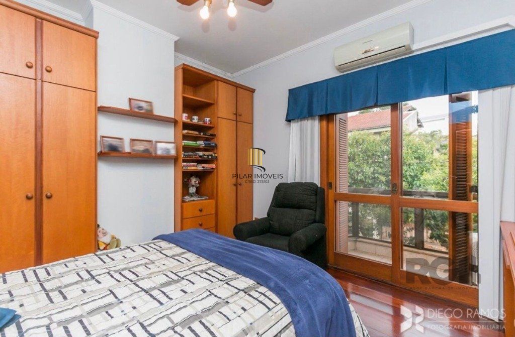 Casa para Venda - 250m², 3 dormitórios, sendo 1 suites, Teresópolis