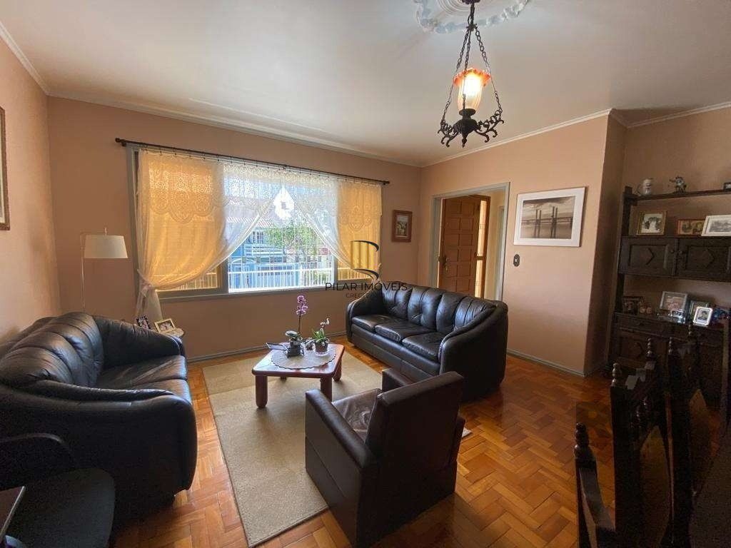 Casa de 2 dormitórios, bairro Vila Ipiranga