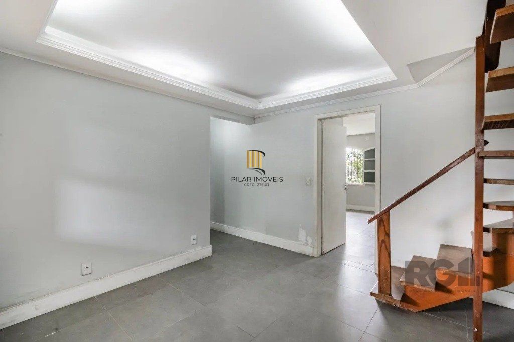 Casa com 3 dormitórios no bairro Passo das Pedras