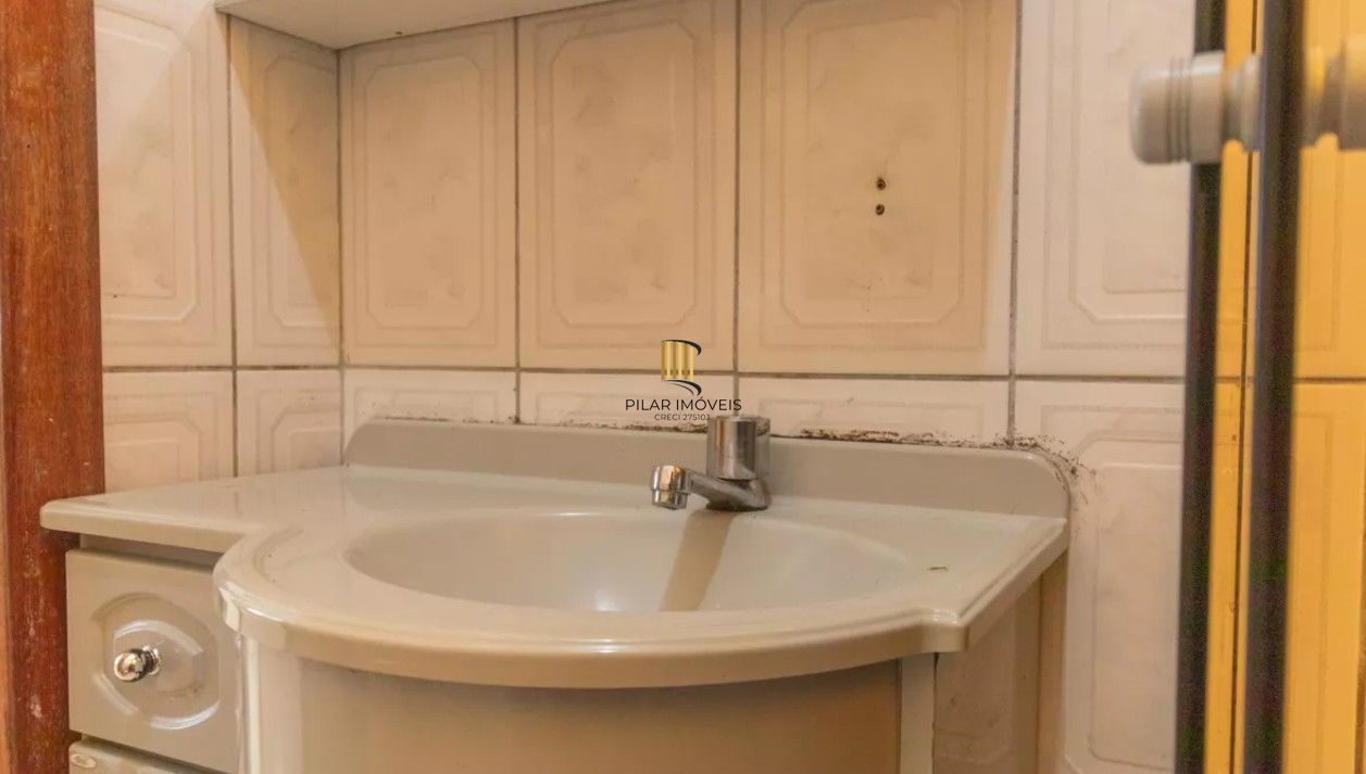 Casa 3 dormitórios Bairro Teresópolis