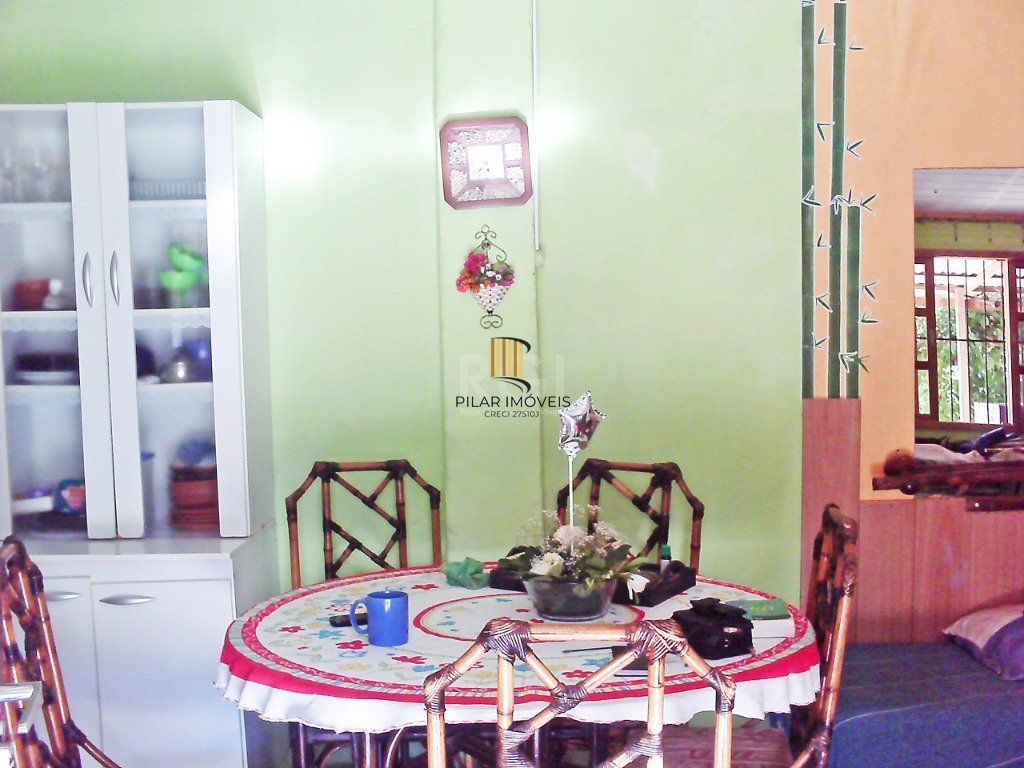 Casa para Venda - 140m², 3 dormitórios, sendo 1 suites, 2 vagas - Morro Santana