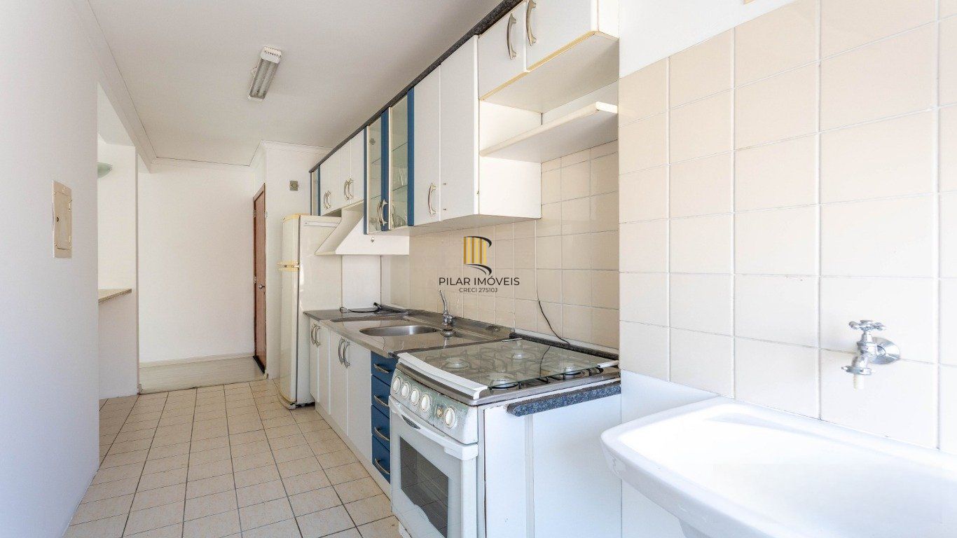 Apartamento com 2 quartos à venda em Partenon, Porto Alegre.