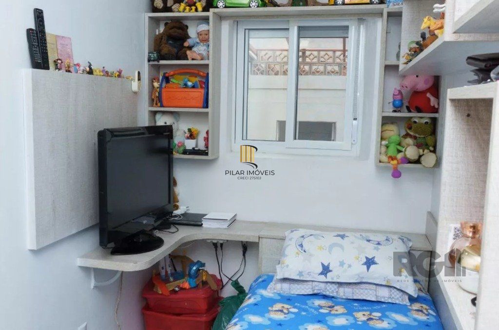 Casa 164m², 3 dormitórios, 3 vagas no bairro Jardim Carvalho
