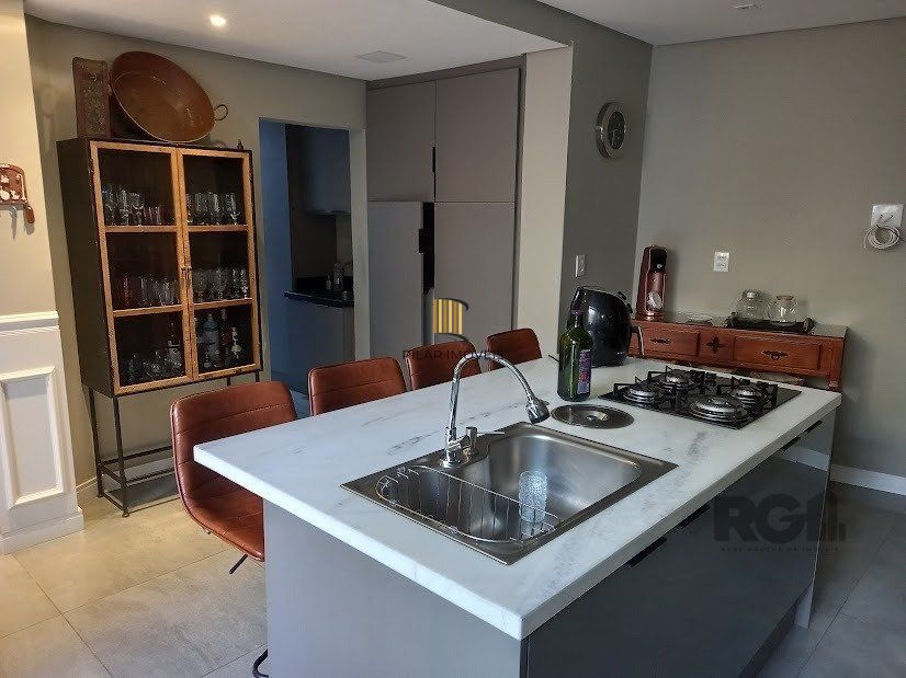 Casa 3 dormitórios no bairro Teresópolis