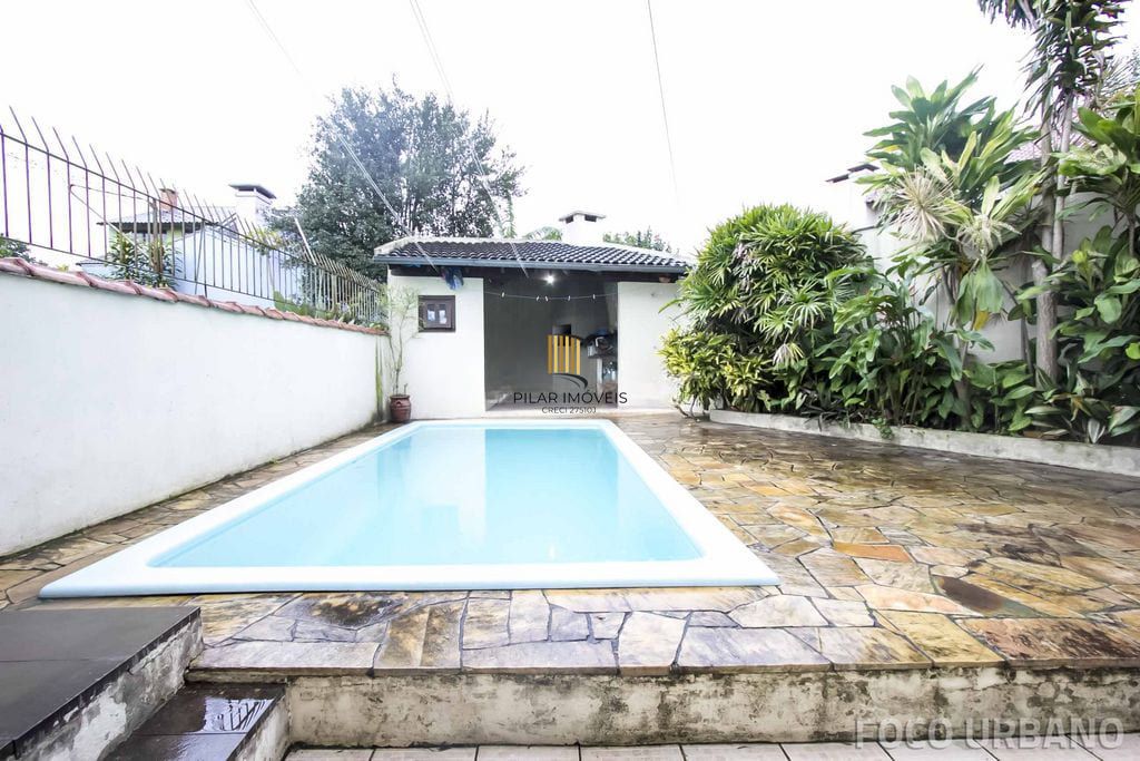 Casa 3 dormitórios à venda no Bairro Parque Santa Fé - Porto Alegre
