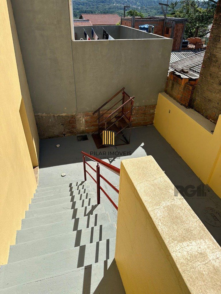 Casa de 3 dormitórios com 144m², no bairro Lomba do Pinheiro