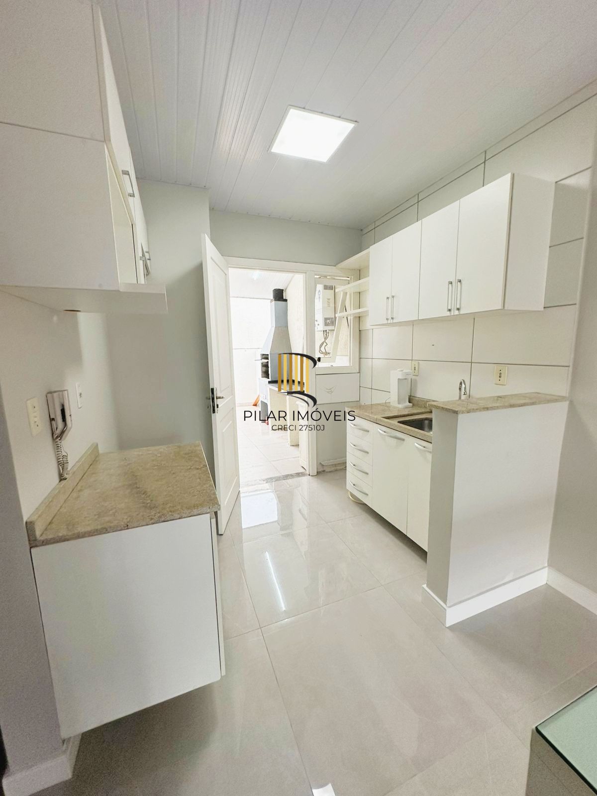 Casa de Condomínio 2 dormitórios no bairro Hípica