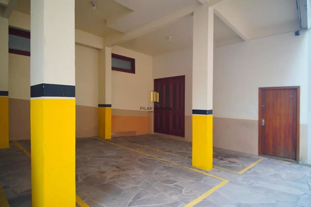 Apartamento de 3 dormitórios à venda em Petrópolis - Porto Alegre