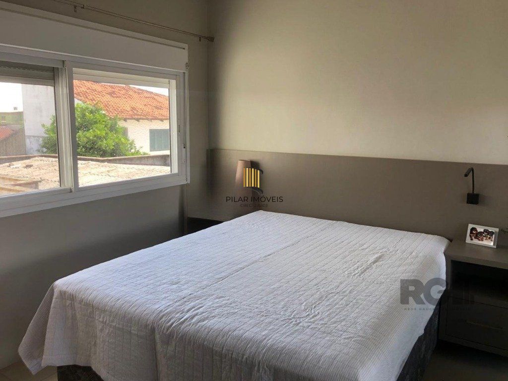 Casa 4 dormitórios no bairro Nonoai