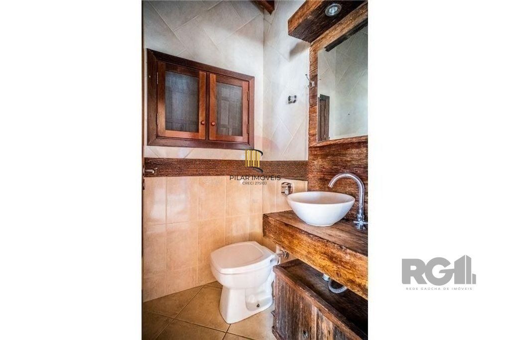 Excelente cobertura de 255m² com 3 dormitórios e 2 vagas.