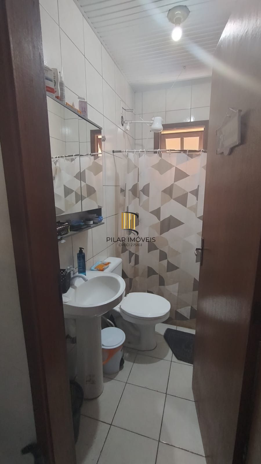 Casa 2 dormitórios no bairro Hípica