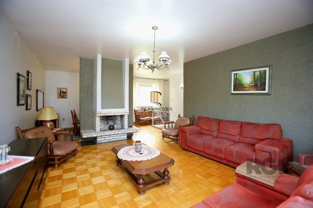 Casa 3 dormitórios no bairro Jardim  Botânico - Pilar Imóveis
