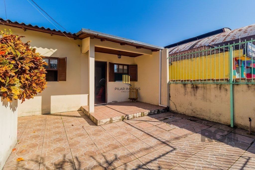 Casa com 4 dormitórios no bairro Santa Maria Goretti