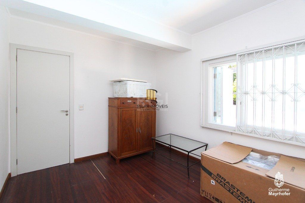 Casa para Venda - 393m², 4 dormitórios, sendo 2 suites, 4 vagas - Ipanema