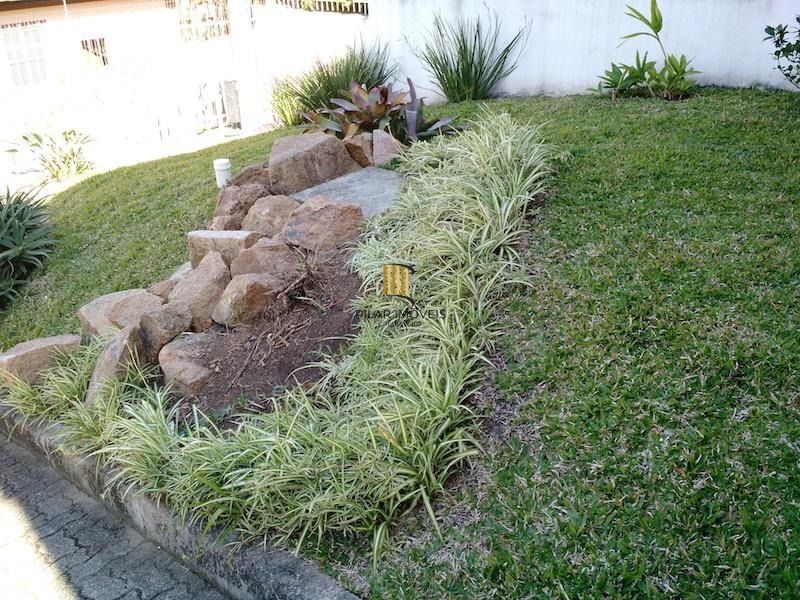 Casa para Venda - 217m², 3 dormitórios, sendo 1 suites, 5 vagas - Teresópolis