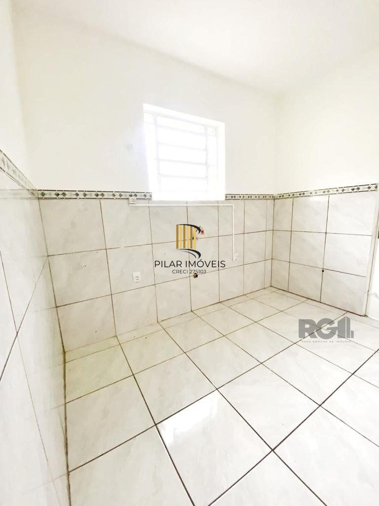 Casa 6 dormitórios no bairro Teresópolis