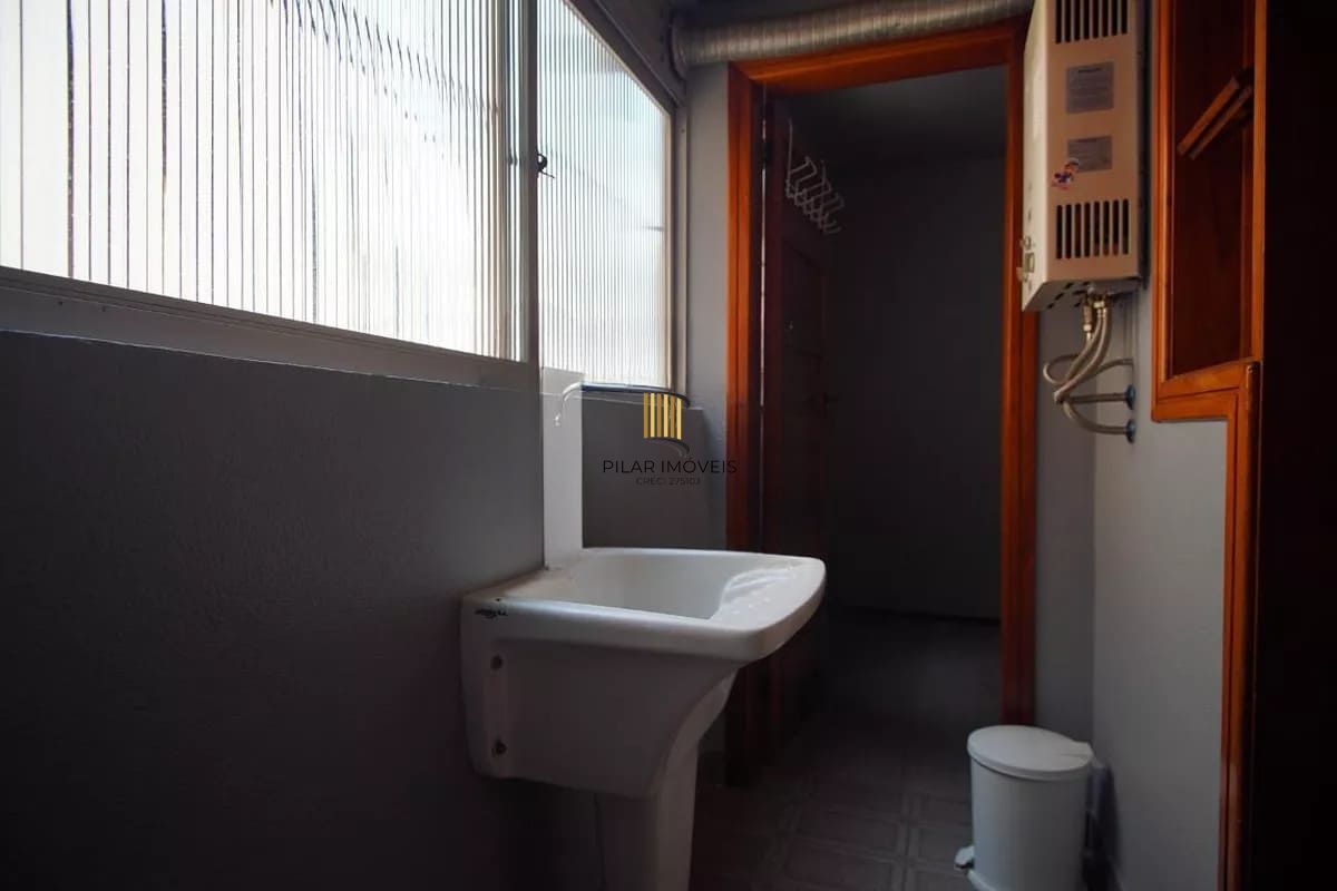 Apartamento de 3 dormitórios à venda em Petrópolis - Porto Alegre