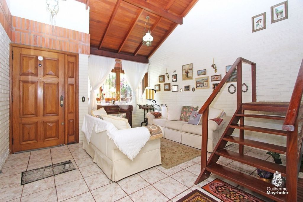 Casa para Venda -  3 dormitórios, sendo 1 suites, 2 vagas - São Caetano