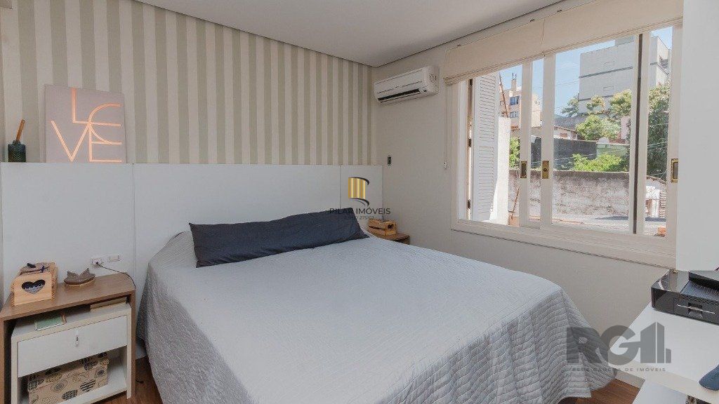 Excelente casa em condomínio de 249m² com 03 dormitórios e 4 vagas.