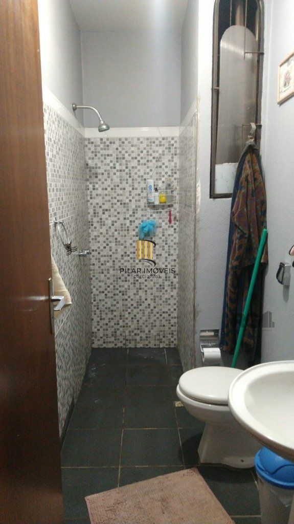 Casa 4 dormitórios no bairro Teresópolis