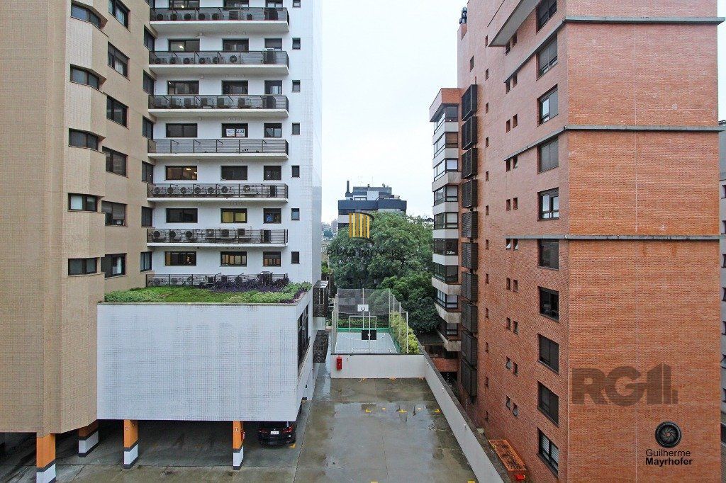 Excelente apartamento de 315m² com 3 dormitórios e 2 vagas.
