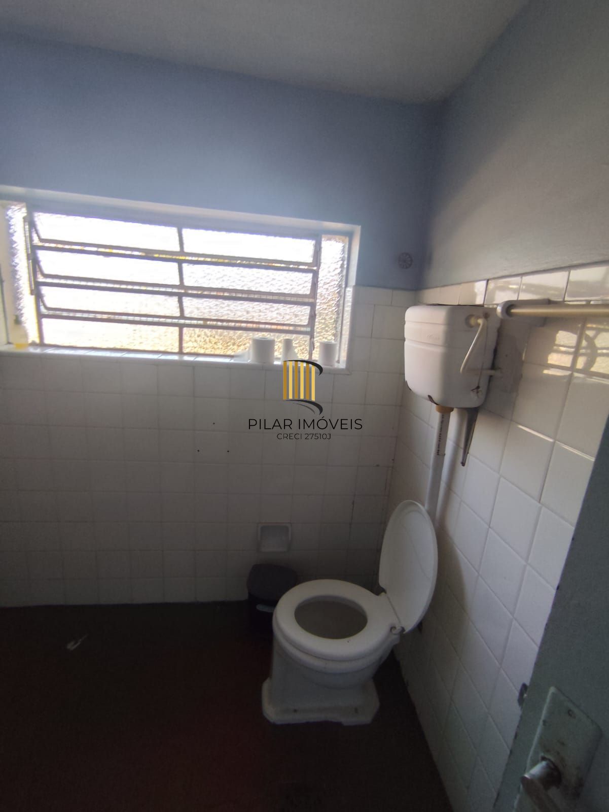 Casa de esquina 03 dormitórios Teresópolis