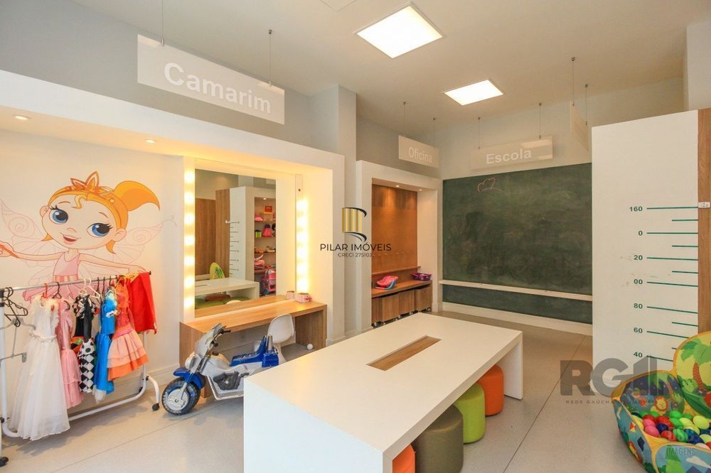 Apartamento com 3 suítes e 161m² à venda em Petrópolis, Porto Alegre.