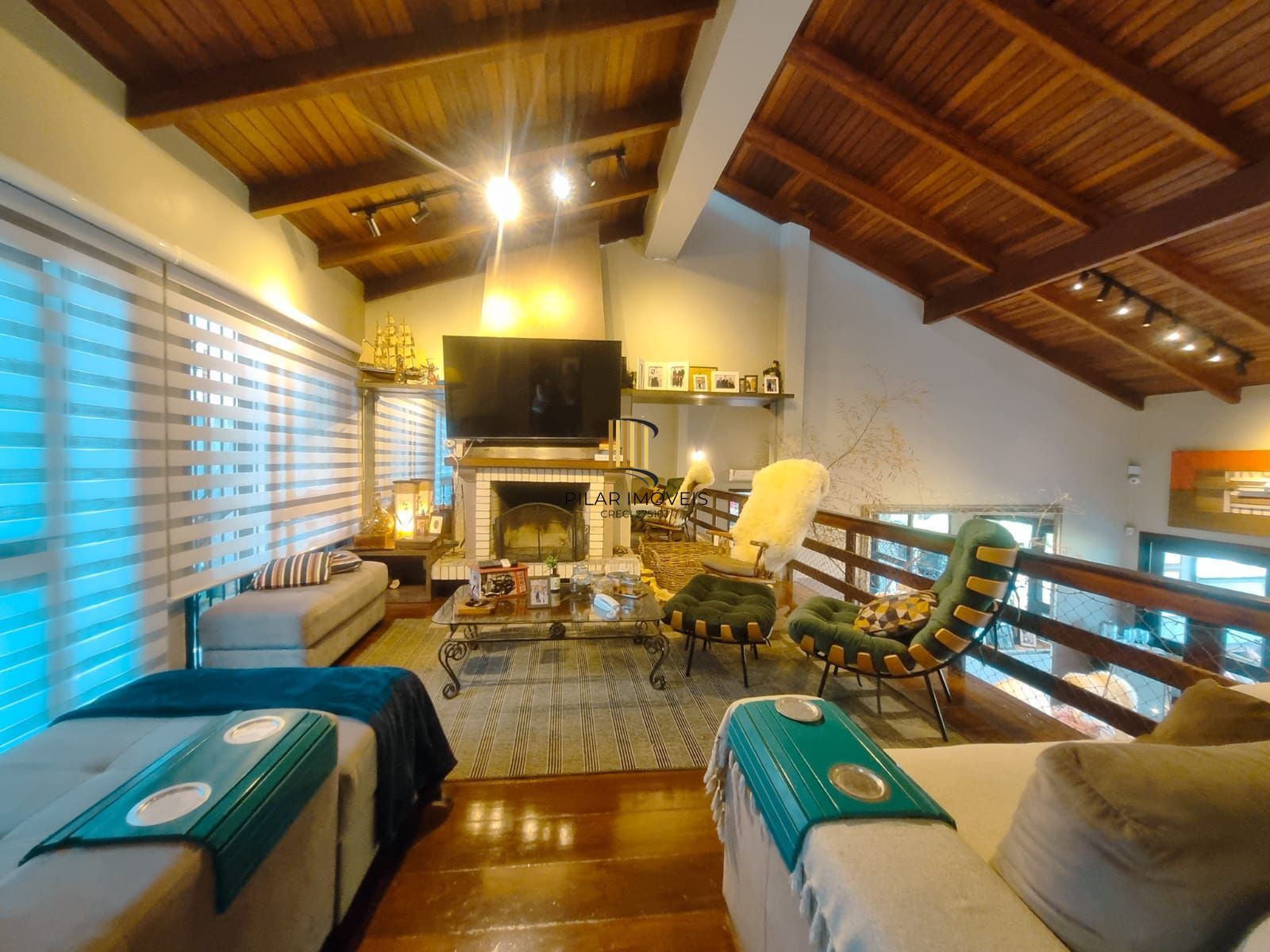 Casa Espetacular no Morro São Caetano (APAMECOR) - Vista privilegiada e muito conforto - Pilar Imóveis