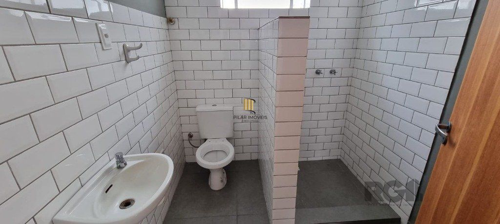 Casa de 2 dormitórios no bairro Petrópolis