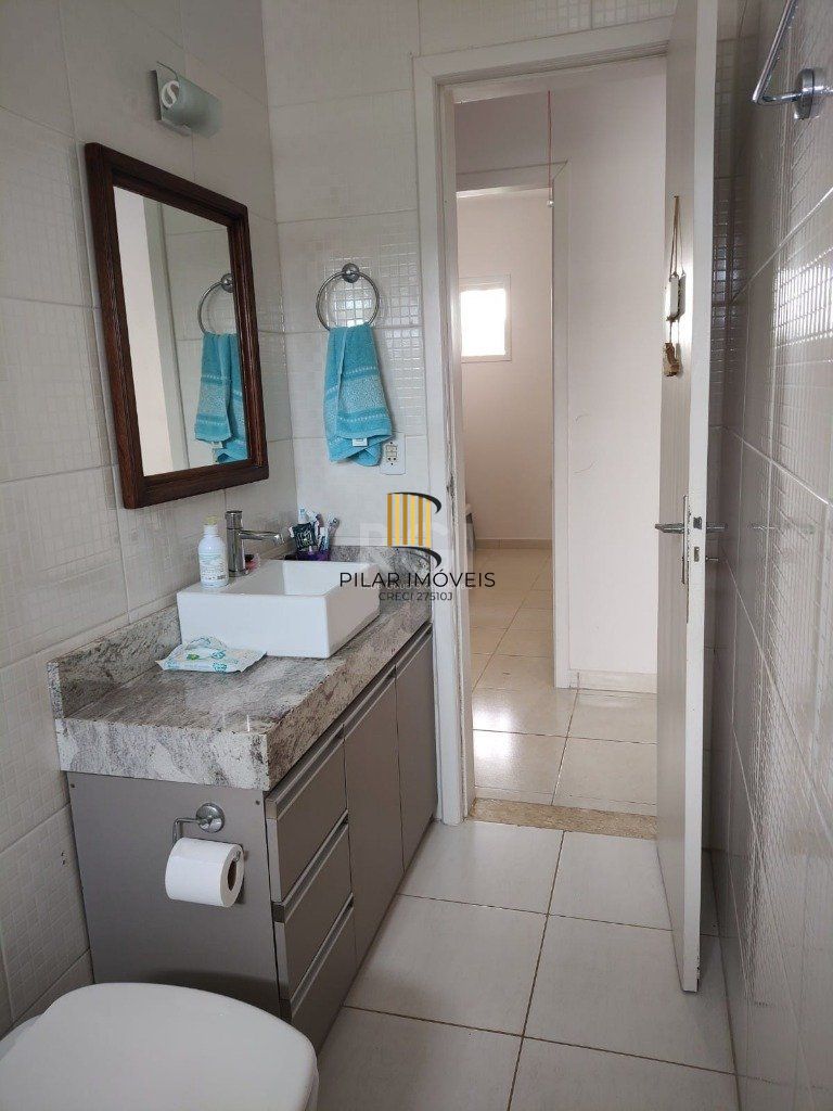 Casa para Venda - 160.78m², 4 dormitórios, sendo 2 suites, 5 vagas - Centro
