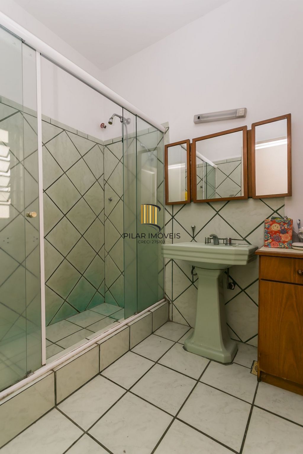 Casa 4 dorms à venda Rua Sinimbú, Petrópolis - Porto Alegre