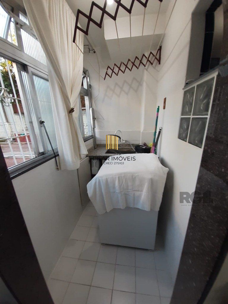 Apartamento 2 dormitórios no bairro Camaquã