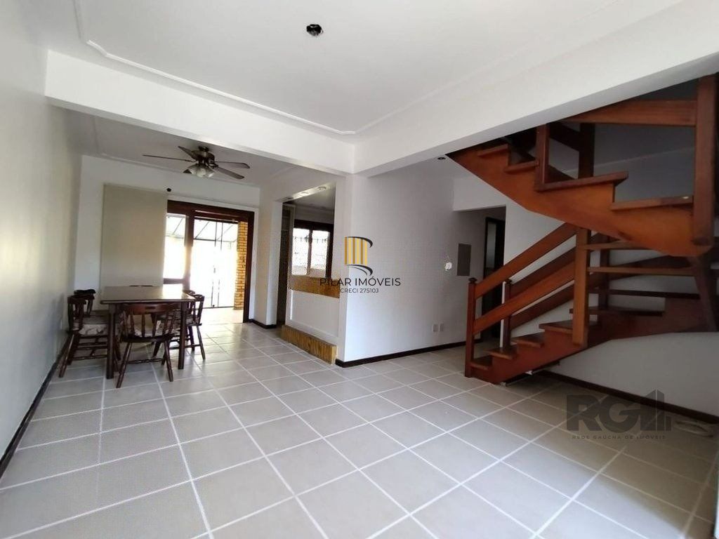 Casa de 3 dormitórios no bairro Ipanema - Porto Alegre
