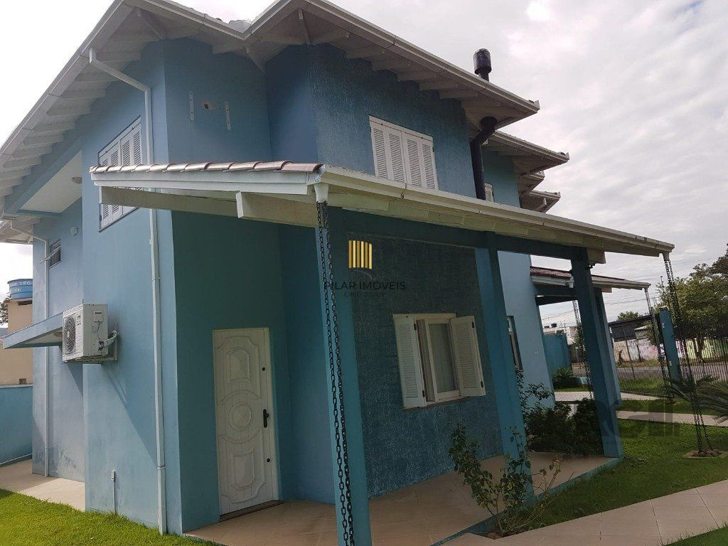 Casa 4 dormitórios no bairro Centenário