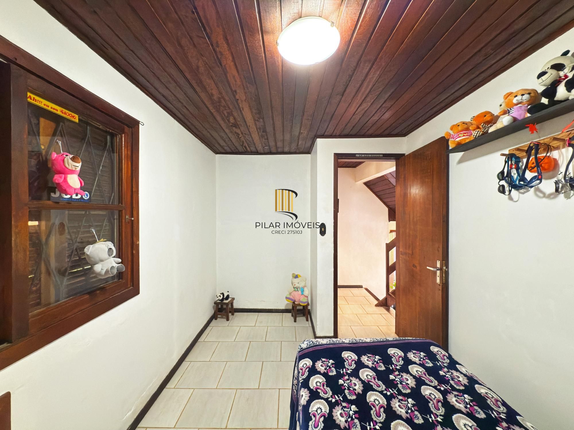 Casa residencial, 2 dormitórios no bairro Teresópolis