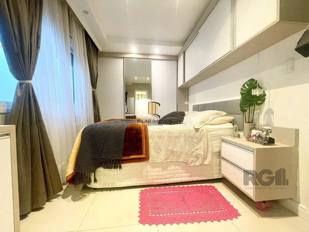 Casa de 2 dormitórios no bairro Jardim Sabará