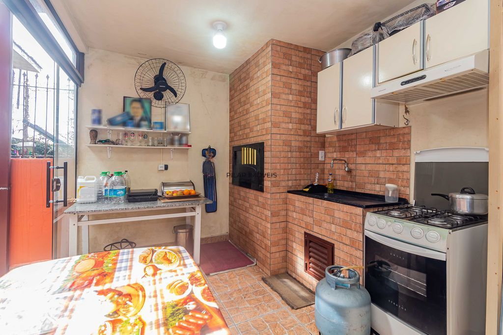 Casa de 3 dormitórios à venda Bairro Rubem Berta - Porto Alegre