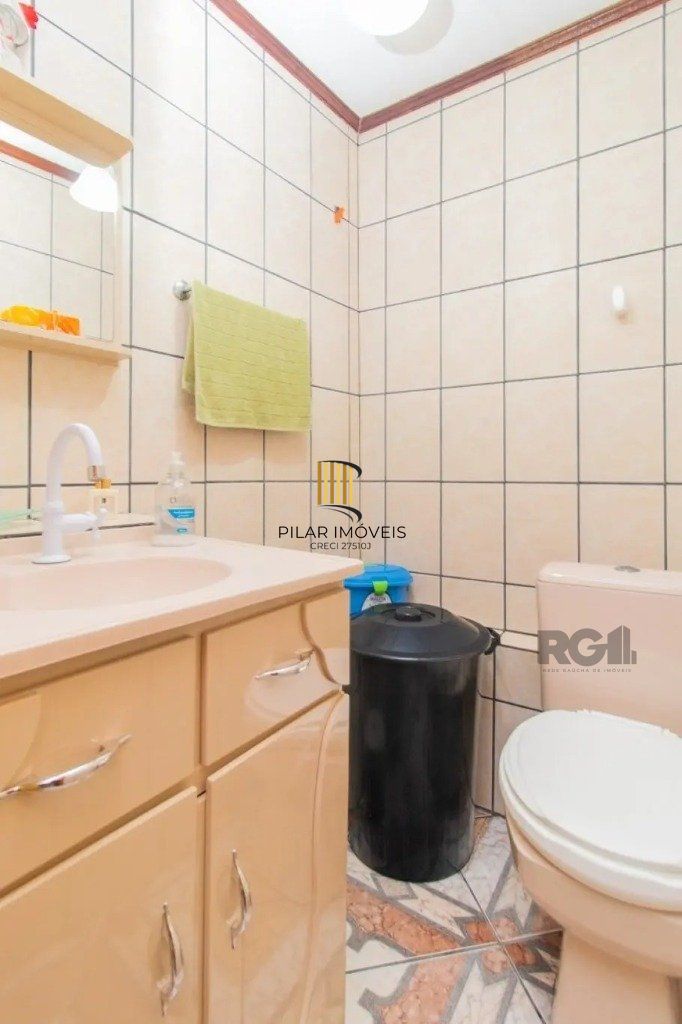 Casa com 3 dormitórios no bairro Partenon