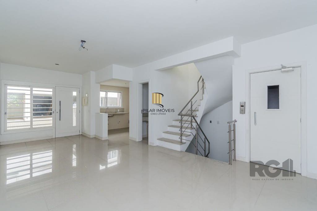 Excelente casa em condomínio de 251m² com 3 suítes e elevador! - Pilar Imóveis