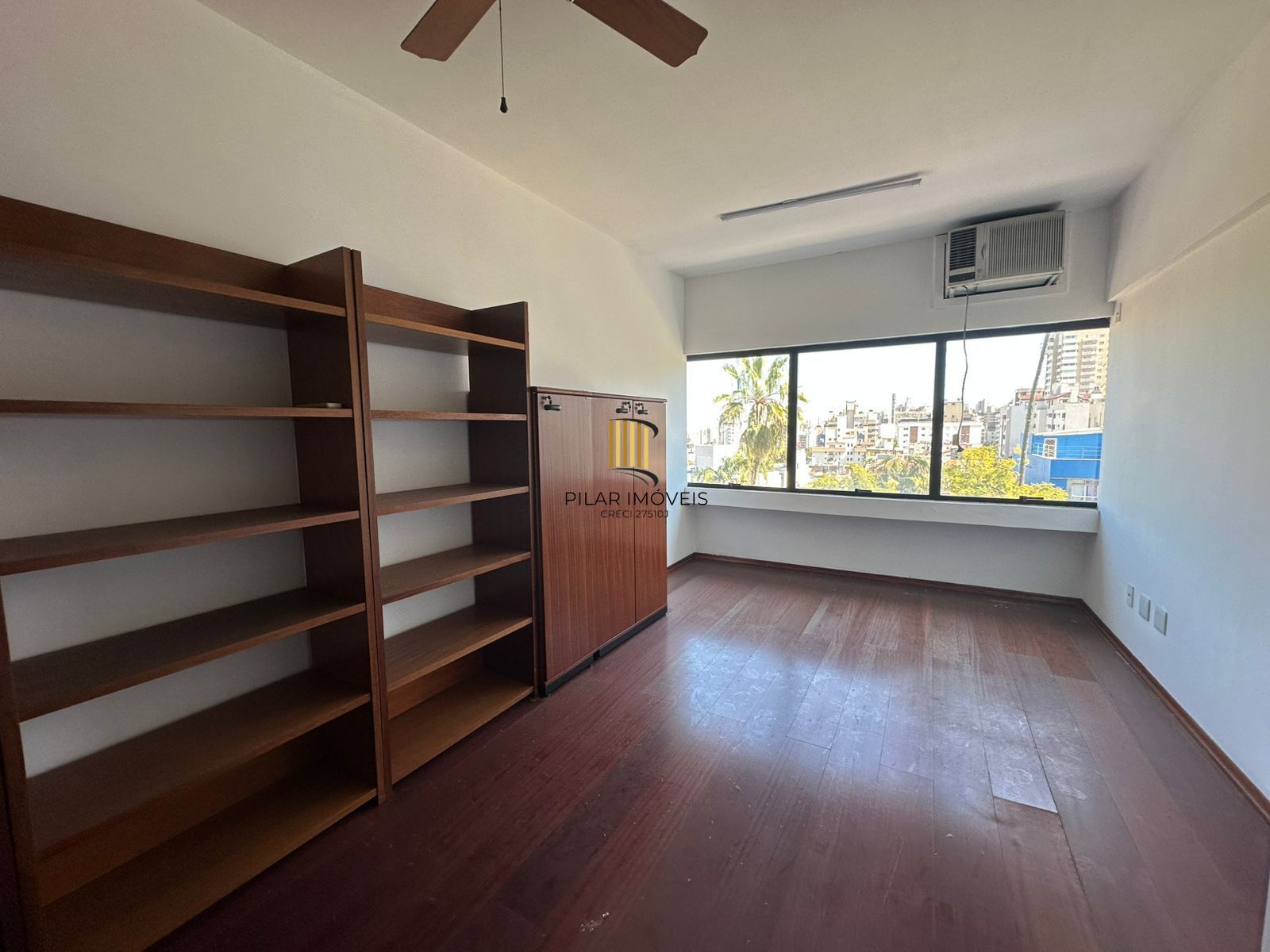 Sala Comercial no bairro Petrópolis em Porto Alegre para Alugar