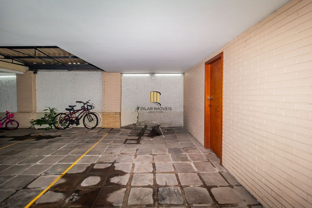 Apartamento 3 dorms à venda Rua Felipe Camarão, Rio Branco - Porto Alegre