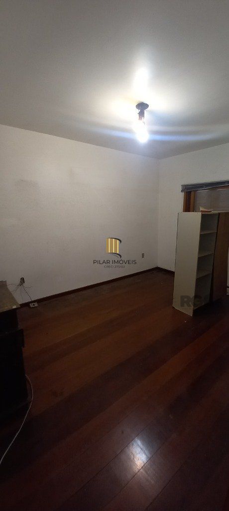 Casa 3 dormitórios no bairro Ipanema