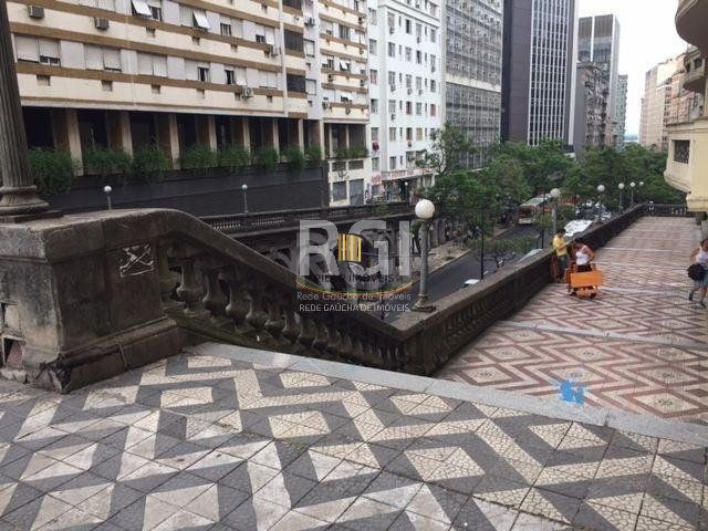 Apartamento para Venda - 32m², 1 dormitório, Centro