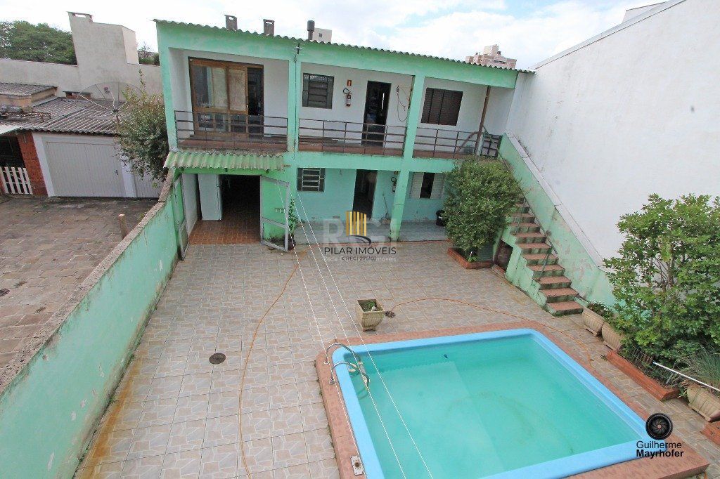 Casa para Venda - 400m², 5 dormitórios, sendo 1 suites, 3 vagas - Jardim Itu Sabará