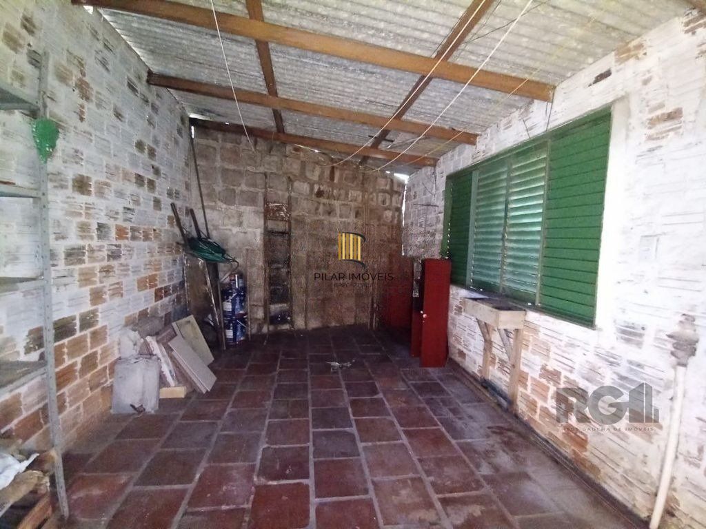 Casa de 2 dormitórios no bairro Campo Novo