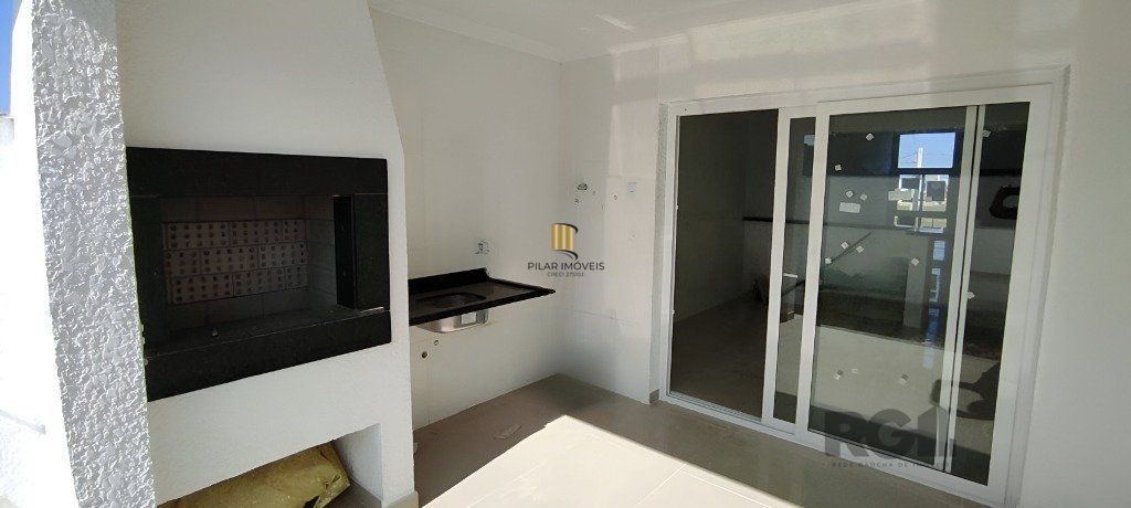 Casa de 3 dormitórios no bairro Hípica
