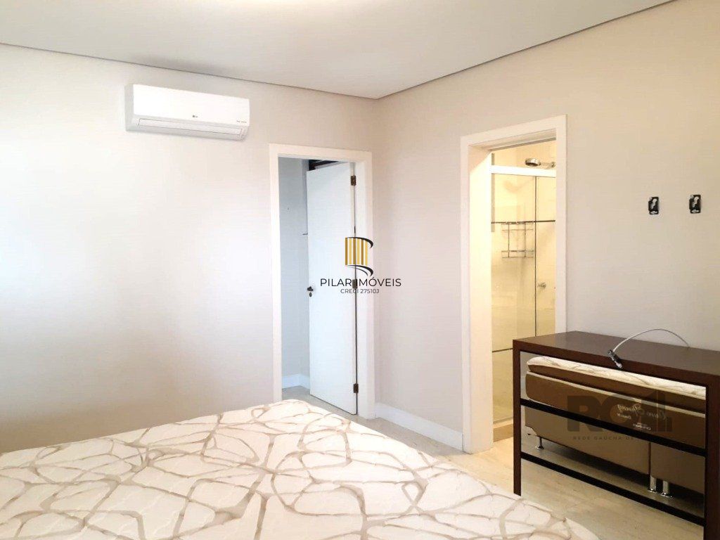 Apartamento 177m² - 3 dormitórios, 2 vagas no bairro Santa Tereza